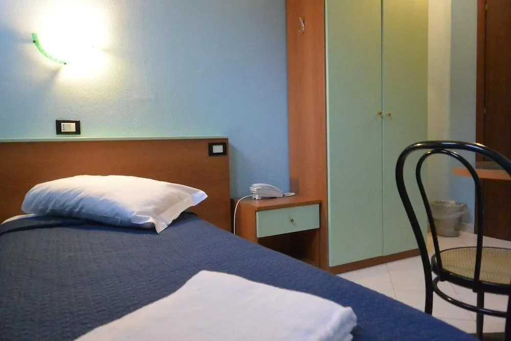 Hotel Mercurio Milan