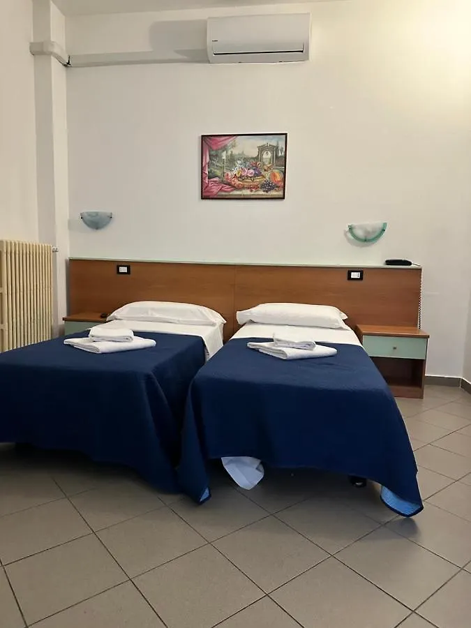 **  Hotel Mercurio Милан Италия