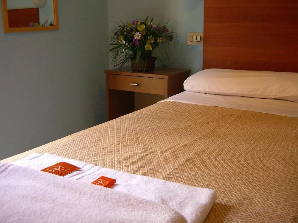 Hotel Mercurio Милан 2*,